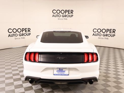 Used 2019 Ford Mustang Coupe RWD image 19