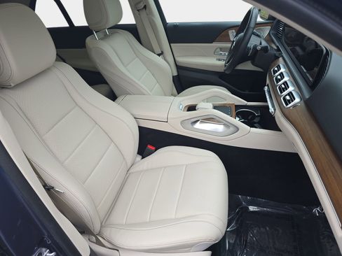 Certified 2025 Mercedes-Benz GLE 350 4MATIC image 10