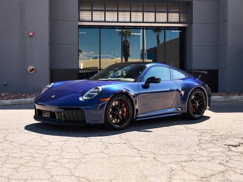 Used 2026 Porsche 911 Carrera GTS image 5