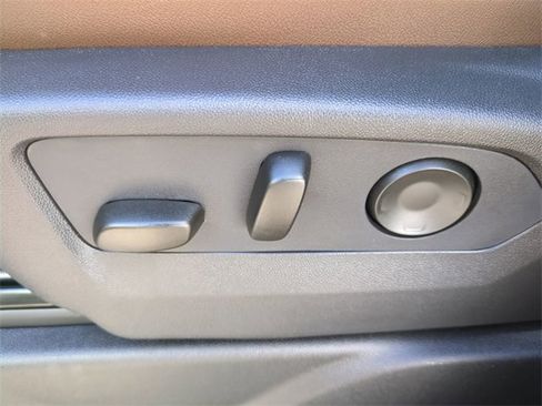 Certified 2026 Chevrolet Tahoe High Country w/ LPO, Illumination Package image 23