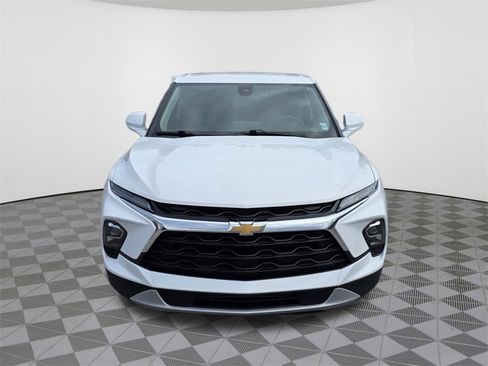Used 2024 Chevrolet Blazer LT image 3