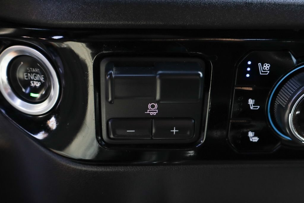 Used 2024 Chevrolet Silverado 3500 High Country w/ High Country Premium Package AWD/4WD image 44