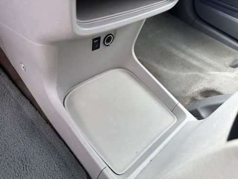 Used 2014 Toyota Sienna LE FWD image 25