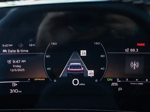 New 2025 Audi SQ5 Premium Plus image 31