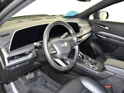 Used 2025 Cadillac XT4 Premium Luxury AWD/4WD image 38