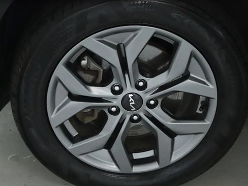 Used 2024 Kia Seltos LX AWD/4WD image 37