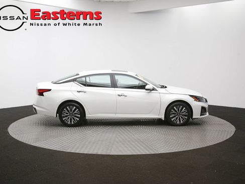 Used 2024 Nissan Altima 2.5 SV w/ SV Premium Package AWD/4WD image 44