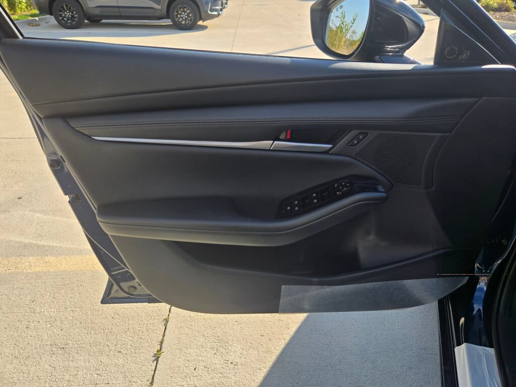 New 2026 MAZDA MAZDA3 s Sport FWD image 17