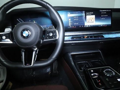 Used 2026 BMW 740i xDrive AWD/4WD image 15