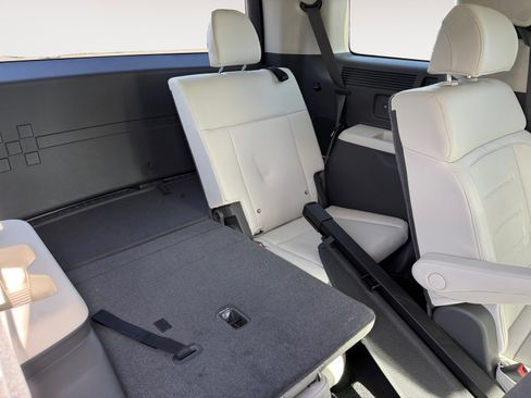 Used 2025 Hyundai Santa Fe Calligraphy image 19