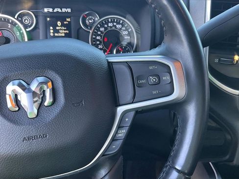 Used 2024 RAM 3500 Big Horn w/ Sport Appearance Package image 19