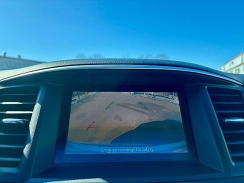 Used 2015 INFINITI QX60 AWD w/ Premium Package image 25