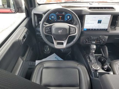 Used 2025 Ford Bronco Badlands AWD/4WD image 21