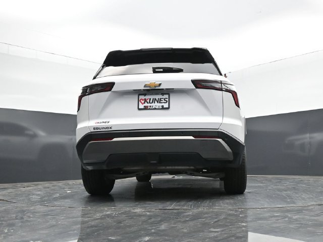 Used 2025 Chevrolet Equinox LT FWD image 61