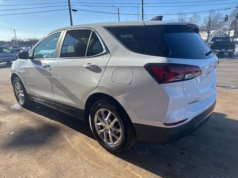 Used 2023 Chevrolet Equinox LT image 7