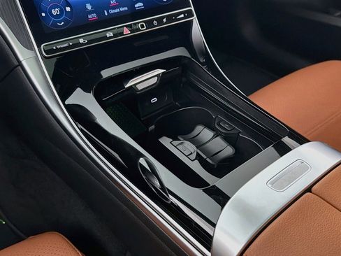 Certified 2024 Mercedes-Benz C 300 Sedan image 7
