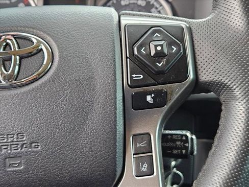 Used 2022 Toyota Tacoma SR5 RWD image 23