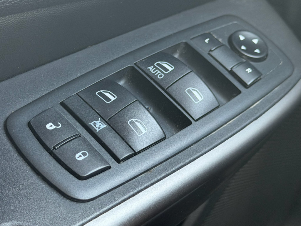 Used 2020 Jeep Cherokee Latitude AWD/4WD image 20