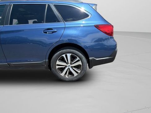 Used 2019 Subaru Outback 2.5i Limited AWD/4WD image 33