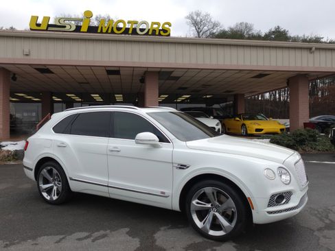 Used 2018 Bentley Bentayga Mulliner image 30