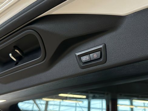 Used 2026 BMW X5 xDrive40i image 37