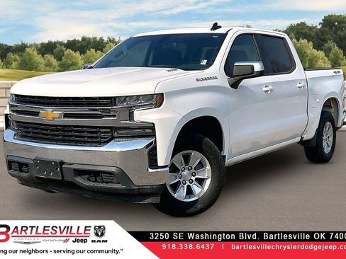 Used 2022 Chevrolet Silverado 1500 LT AWD/4WD image 1