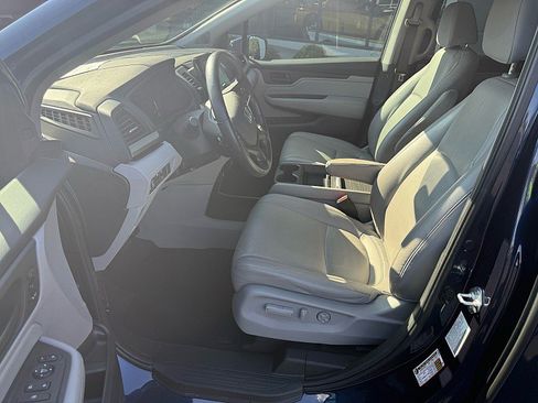 Used 2024 Honda Odyssey EX-L image 9