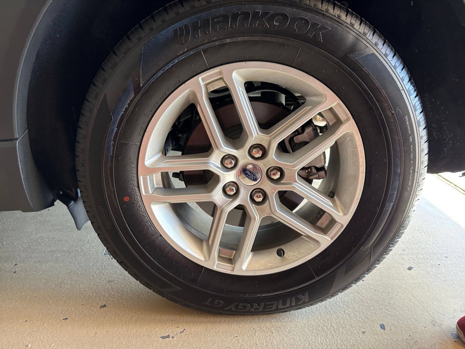 Used 2026 Ford Explorer Active AWD/4WD image 32
