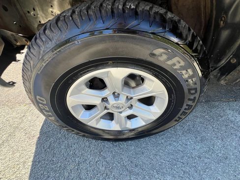 Used 2004 Toyota Tacoma 4x4 Xtracab V6 image 26