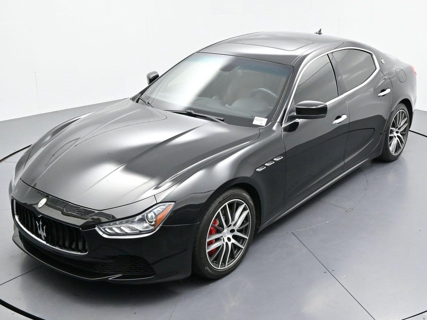Used 2015 Maserati Ghibli RWD image 39