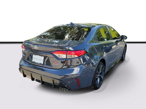Used 2025 Toyota Corolla SE FWD image 4