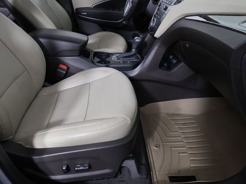 Used 2017 Hyundai Santa Fe Sport image 27