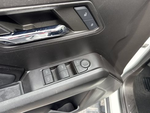 Used 2024 Chevrolet Colorado LT RWD image 14