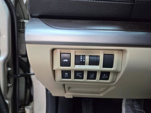 Used 2019 Subaru Legacy 2.5i Limited AWD/4WD image 30