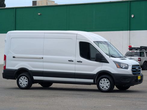 Used 2023 Ford E-Transit Medium Roof RWD image 1