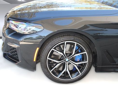 Used 2023 BMW 540i w/ M Sport Package image 12
