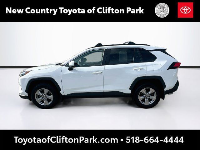 Used 2023 Toyota RAV4 XLE w/ Convenience Package AWD/4WD image 4
