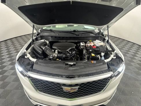 Used 2020 Cadillac XT6 Premium Luxury AWD/4WD image 38