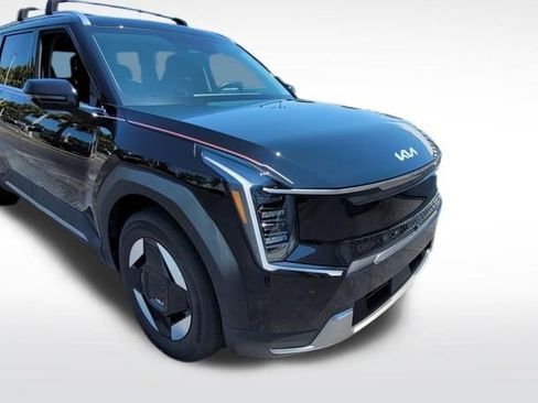 Used 2026 Kia EV9 Wind AWD/4WD image 5