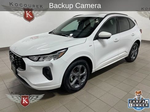 Used 2023 Ford Escape ST-Line Select w/ Tech Pack #2 AWD/4WD image 3