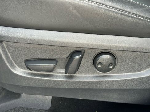 Used 2020 INFINITI QX50 Essential w/ Edition 30 Package image 19