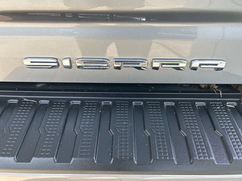 Used 2024 GMC Sierra 2500 Denali AWD/4WD image 31
