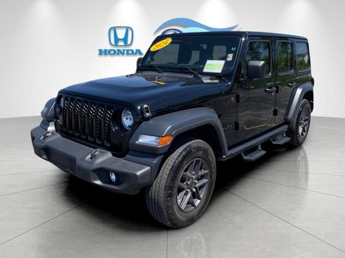 Used 2024 Jeep Wrangler Unlimited Sport AWD/4WD image 1