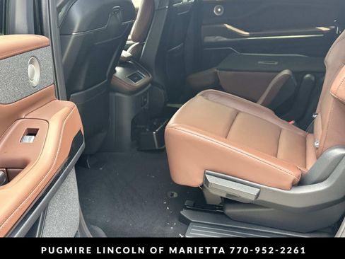 New 2026 Lincoln Navigator L Reserve AWD/4WD image 20