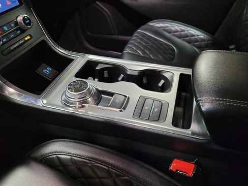 Used 2023 Ford Edge Titanium image 26