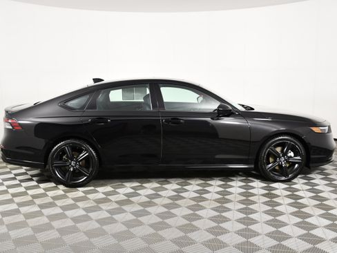 Used 2023 Honda Accord Sport image 5