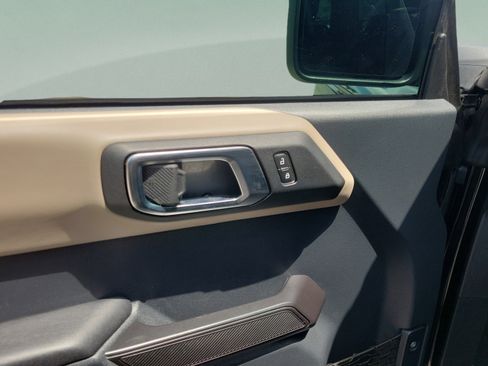 Used 2024 Ford Bronco Wildtrak AWD/4WD image 17