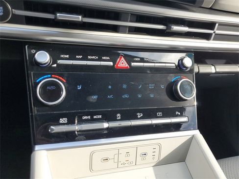 Used 2025 Hyundai Santa Fe SEL image 20