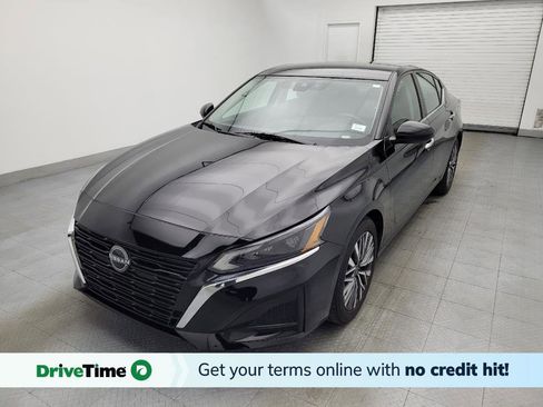 Used 2023 Nissan Altima 2.5 SV image 1
