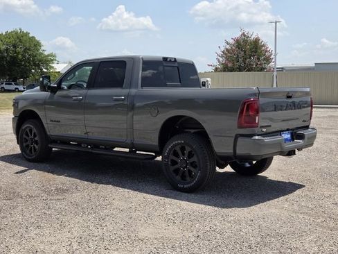 New 2026 RAM 2500 Laramie w/ Night Edition AWD/4WD image 4